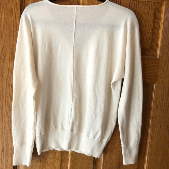 *FREE with purchase* Gap | lightweight sweater - Picture 2 of 11